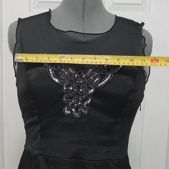 Bisou Bisou Black dress - Picture 6 of 9